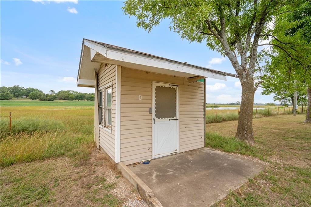 1698 9000 Road Oswego, KS 67356 - Photo 48 of 66