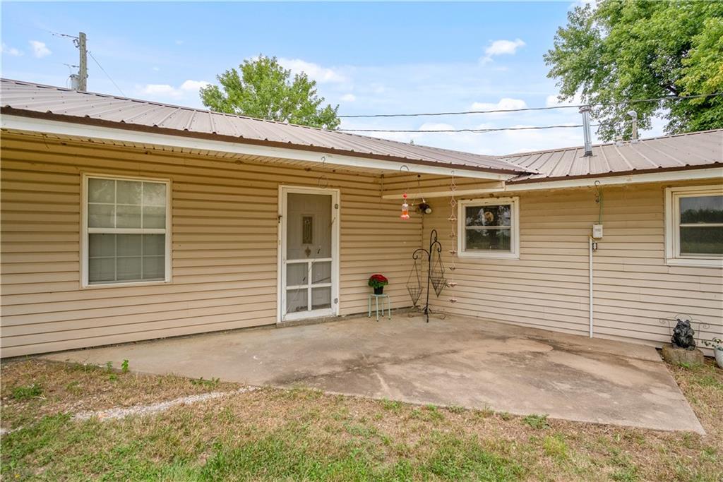 1698 9000 Road Oswego, KS 67356 - Photo 9 of 66
