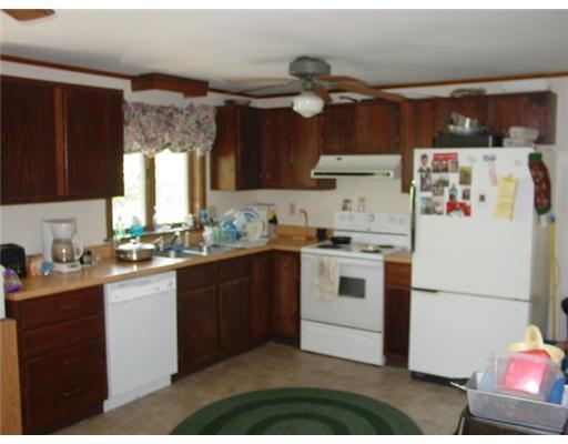 59 Raymond Road Brunswick, ME 04011 - Photo 3 of 14 Kitchen.