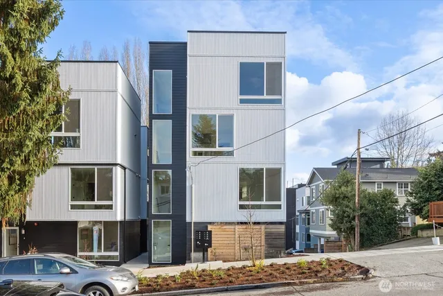 $859,950 | 3114 Queen Anne Avenue North, Seattle, WA 98109