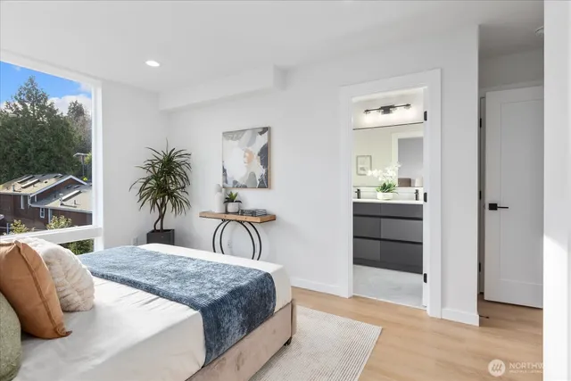 $859,950 | 3114 Queen Anne Avenue North, Seattle, WA 98109