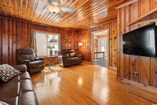 $799,000 | 413 30th Avenue North, Myrtle Beach, SC 29577