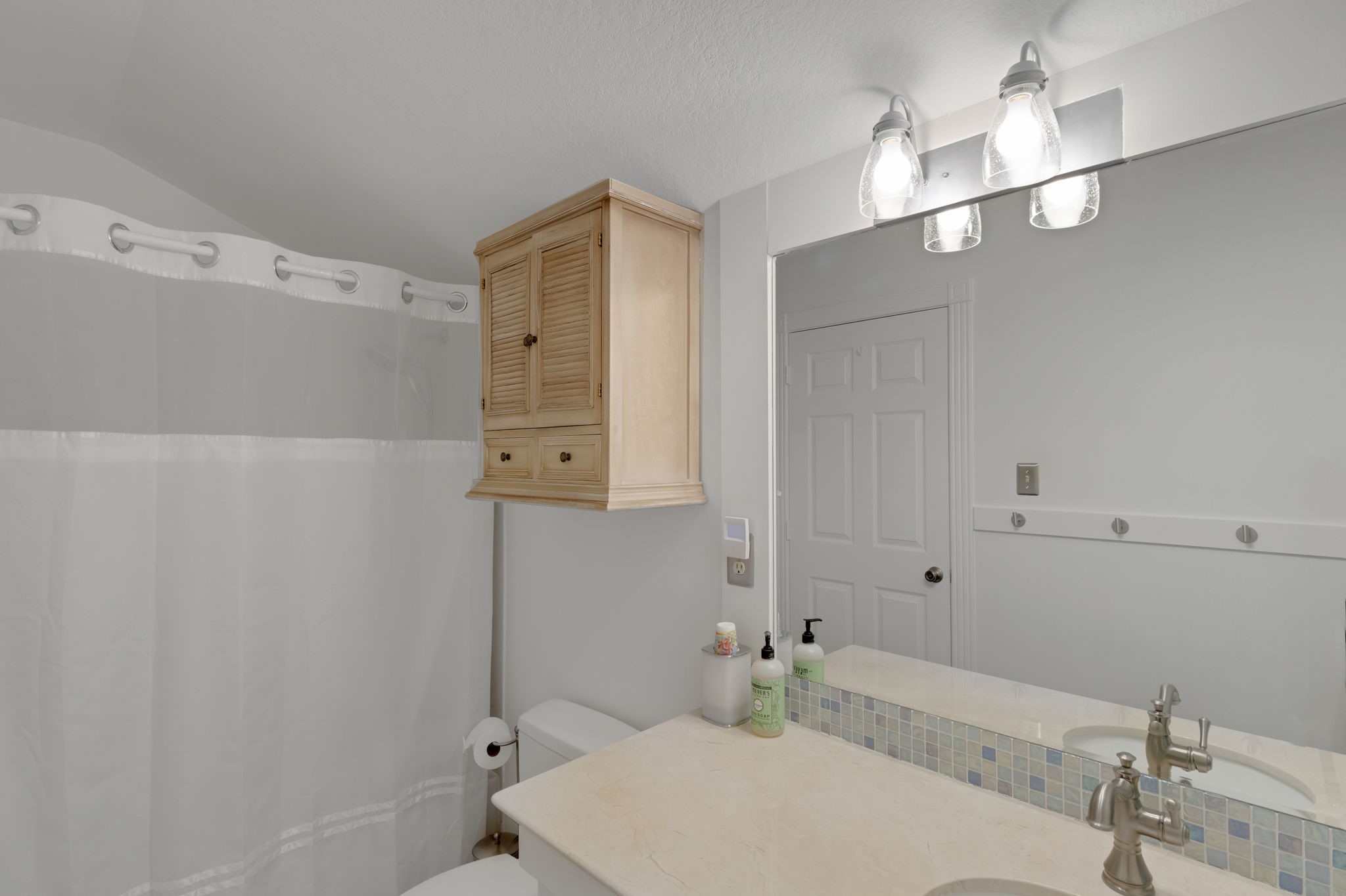 40 Pebble Beach Circle Coldspring, TX 77331 - Photo 30 of 50 Full guest bathroom