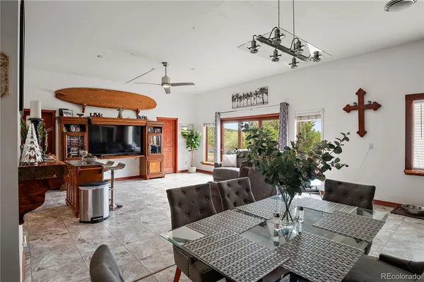 a view of a livingroom and dining room