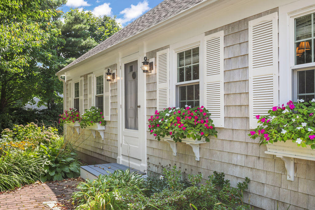 11 Moody Drive Sandwich, MA 02563 - Photo 6 of 50 IMG_5545