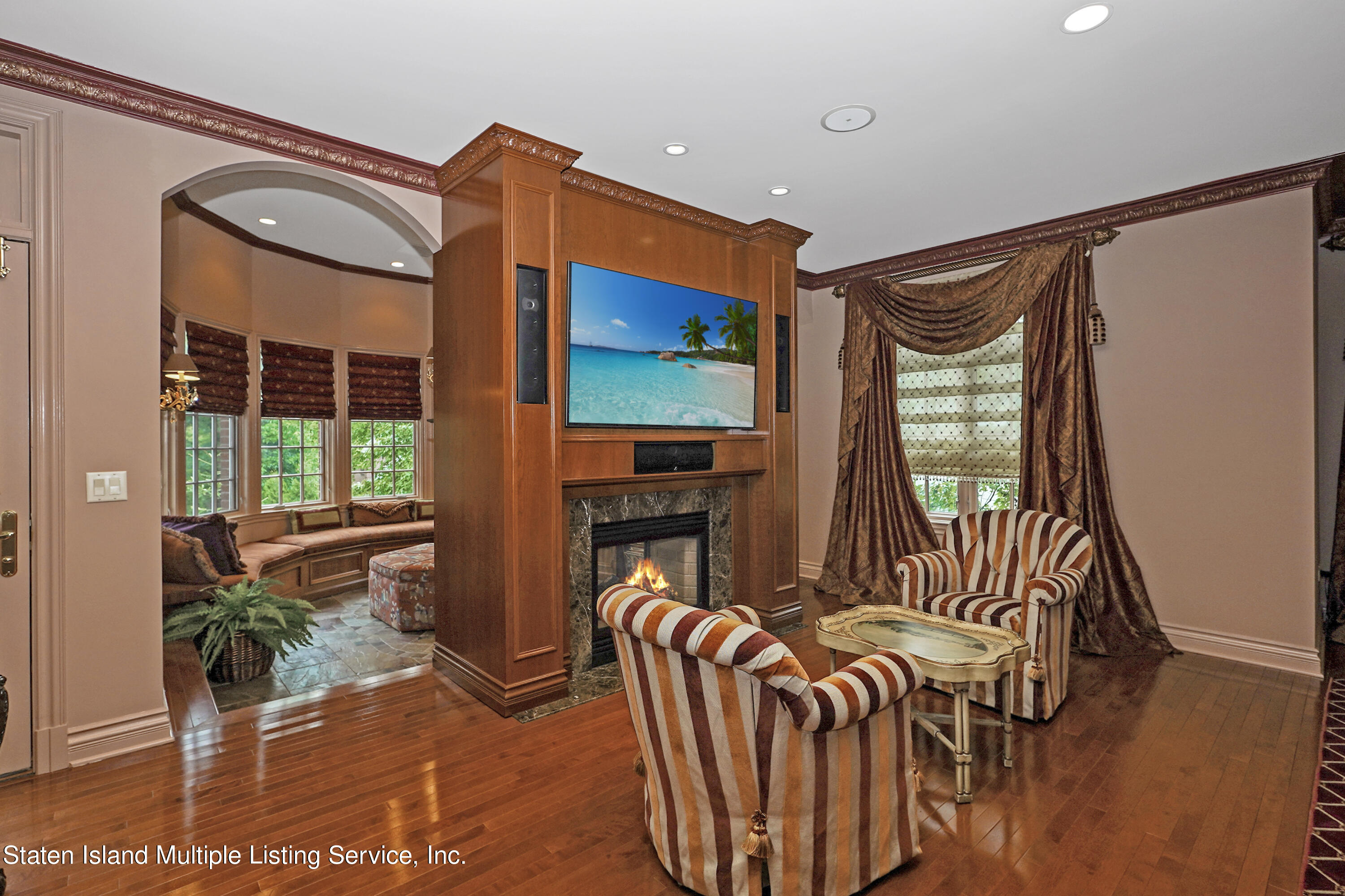 99 Buttonwood Road Staten Island, NY 10304 - Photo 13 of 43 Photo Jan 16 2023, 9 42 02 AM