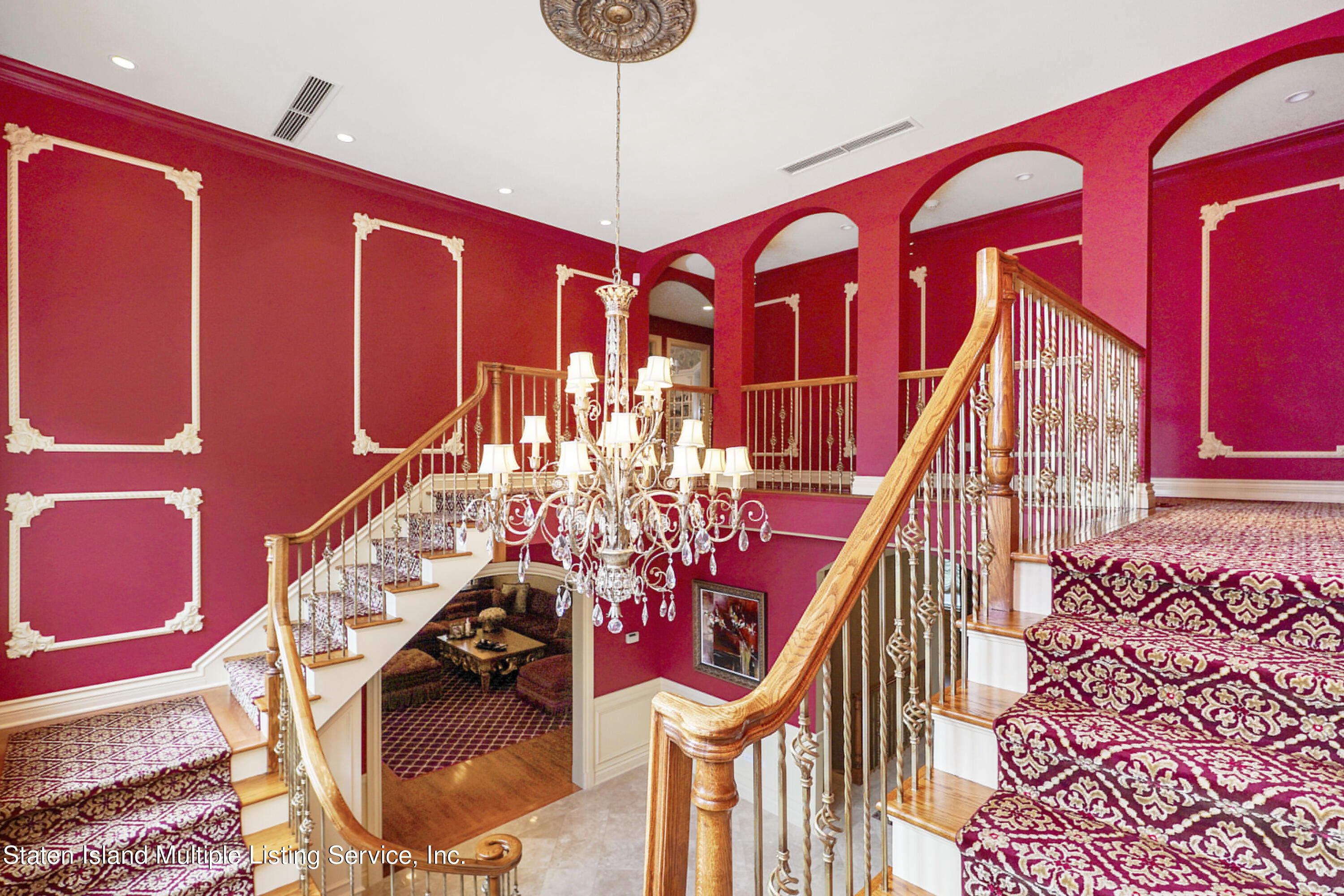 99 Buttonwood Road Staten Island, NY 10304 - Photo 17 of 43 Photo Jan 16 2023, 9 52 19 AM