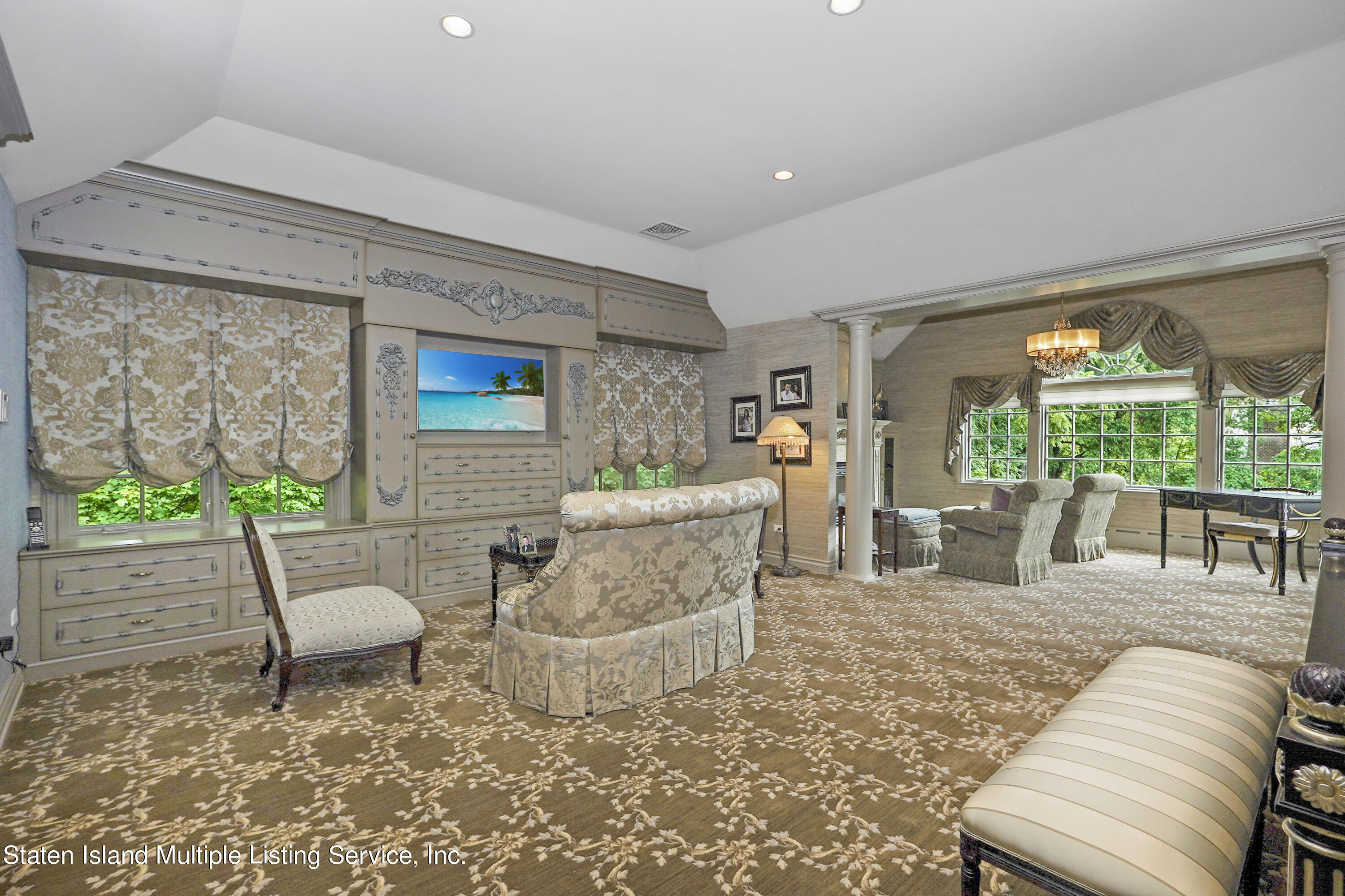 99 Buttonwood Road Staten Island, NY 10304 - Photo 21 of 43 Photo Jan 16 2023, 9 55 41 AM