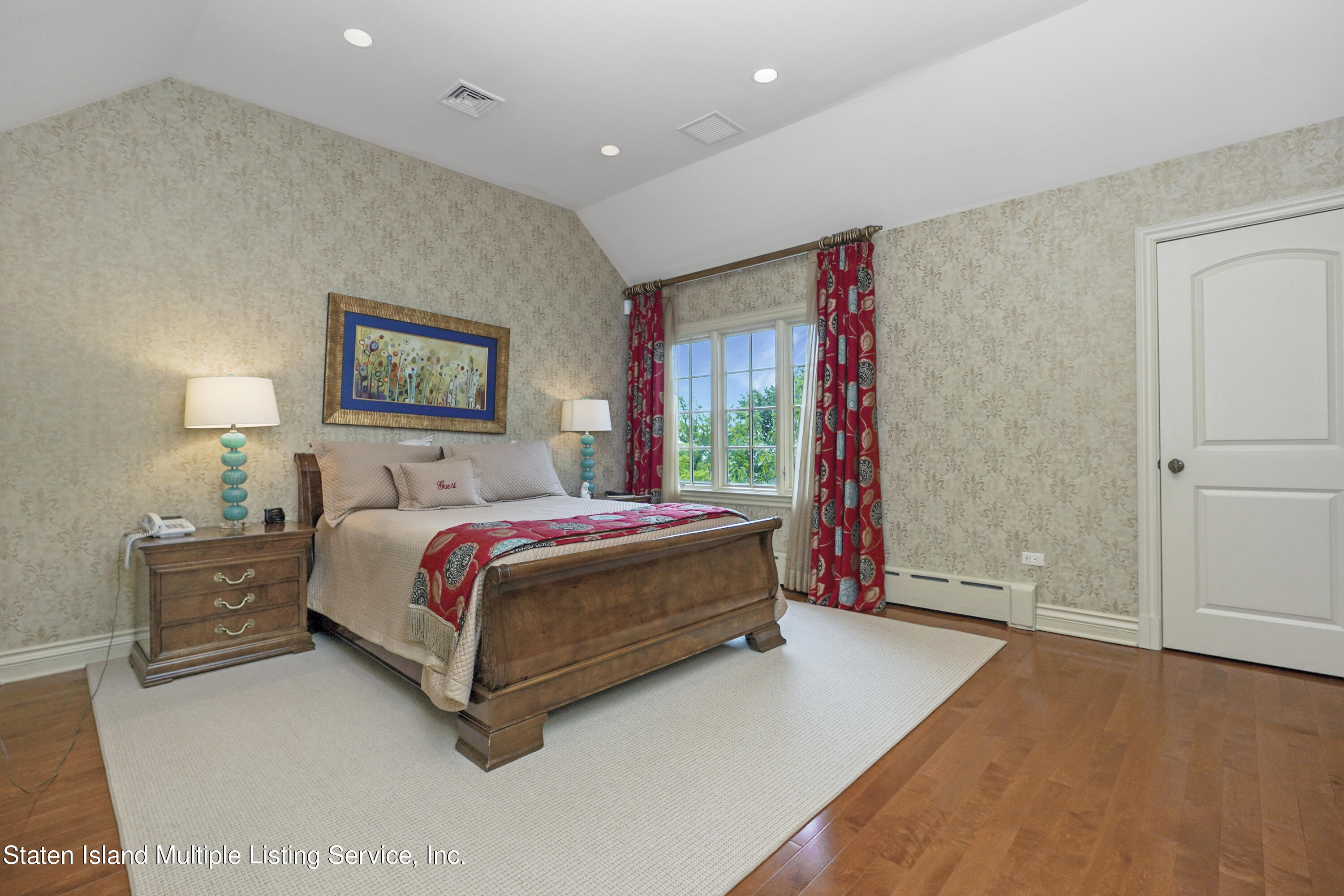 99 Buttonwood Road Staten Island, NY 10304 - Photo 25 of 43 Photo Jan 16 2023, 9 59 30 AM