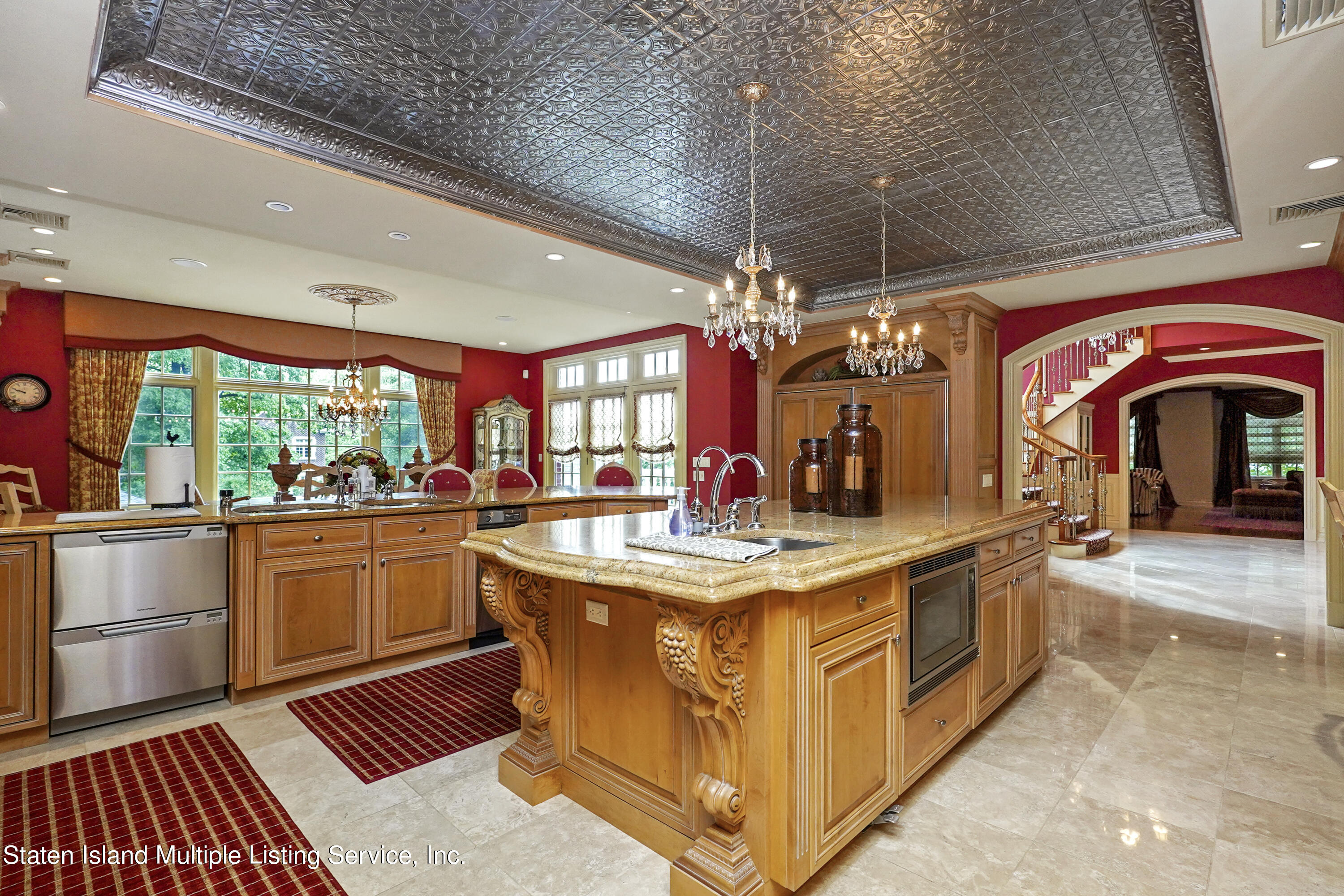 99 Buttonwood Road Staten Island, NY 10304 - Photo 8 of 43 Photo Jan 16 2023, 9 43 59 AM