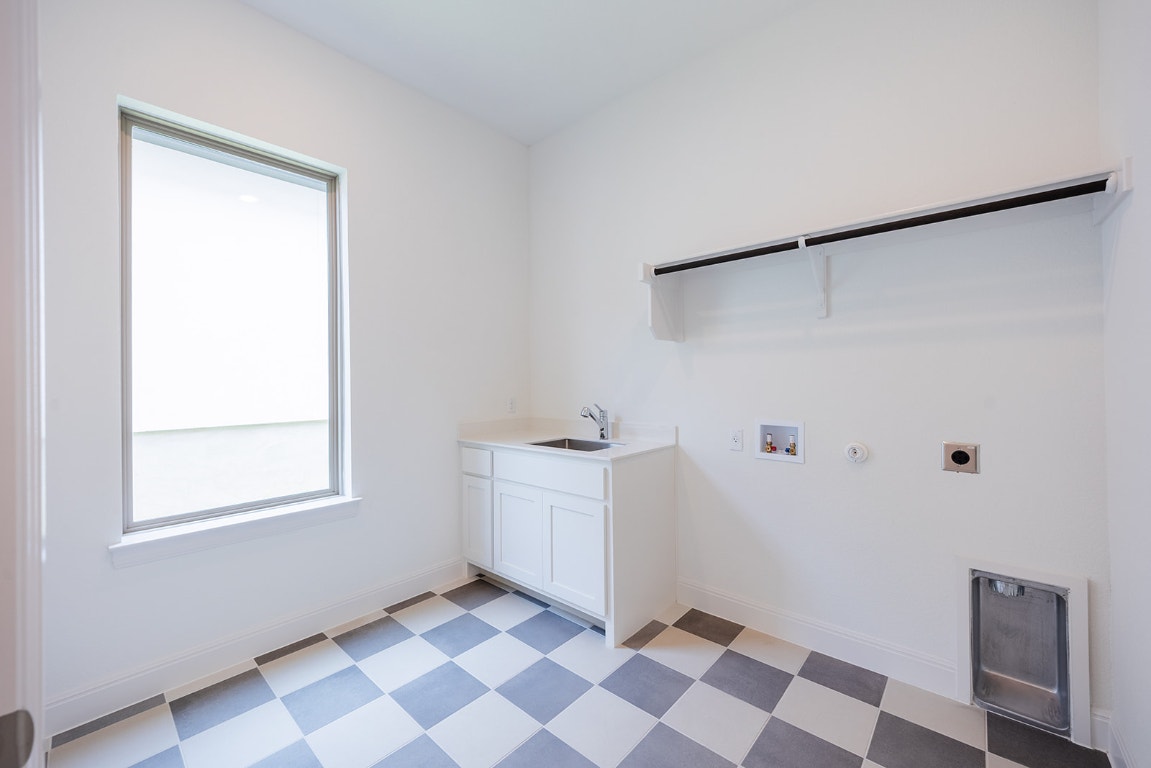 228 Running Fawn Georgetown, TX 78628 - Photo 14 of 29 a view of an empty room with a window