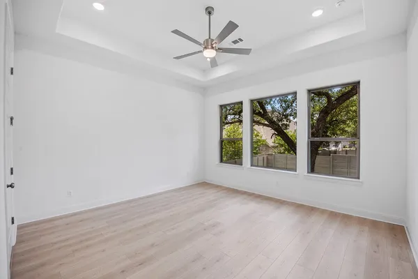 a view of an empty walk in closet