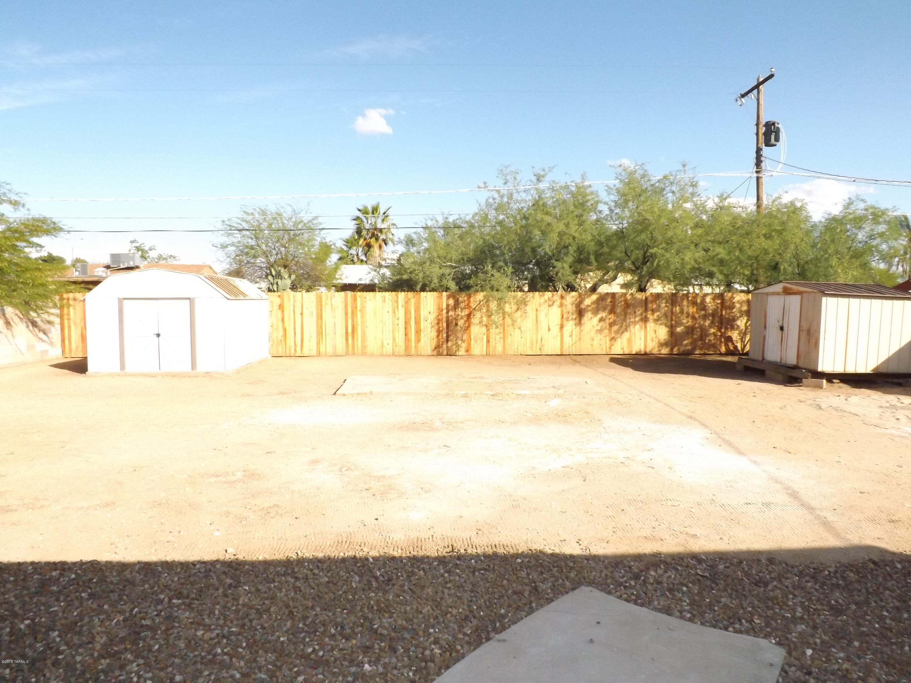 2235 South Miramonte Stravenue Tucson, AZ 85713 - Photo 5 of 34