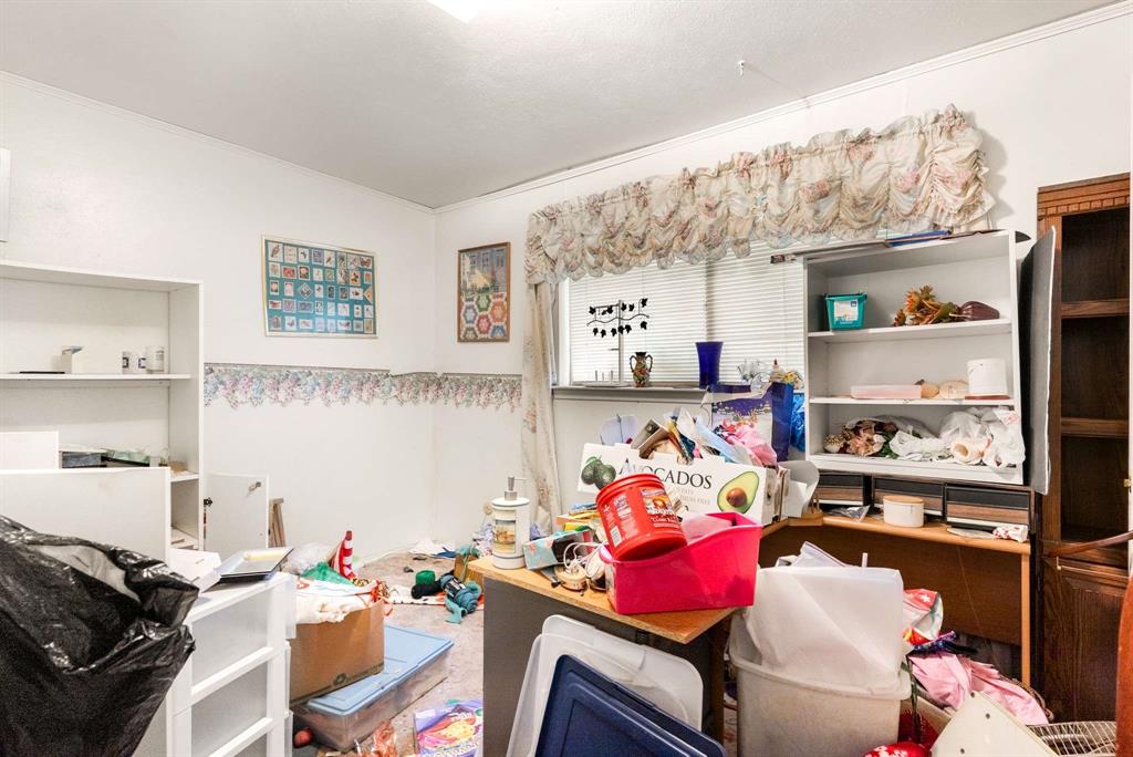 3024 Conflans Road, Unit 3026 Irving, TX 75061 - Photo 13 of 29 a room with furniture toys and a couch