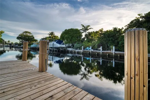 $2,095,000 | 5561 Northeast 28th Avenue, Fort Lauderdale, FL 33308