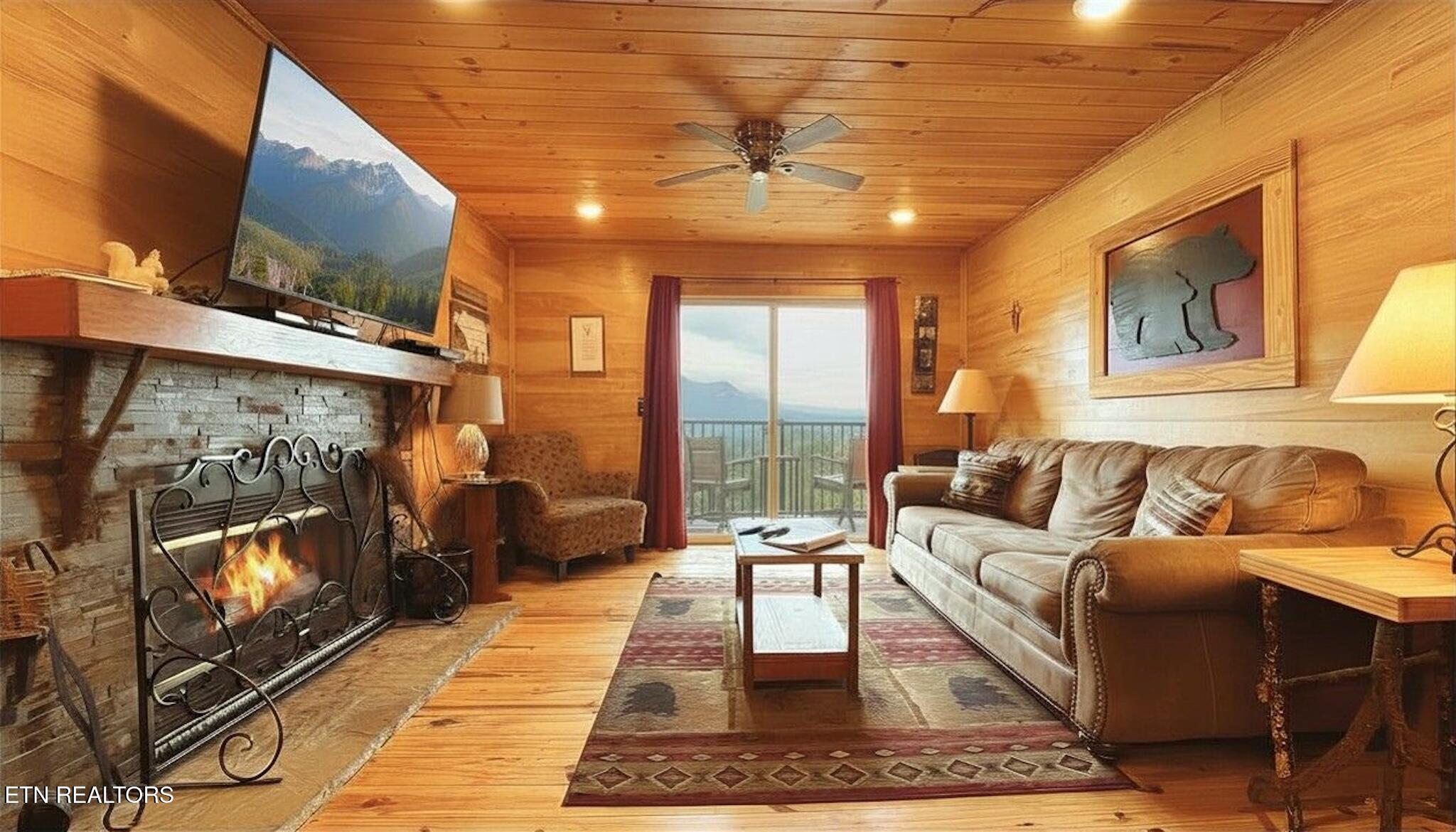 3710 Weber Road, Unit E103 Gatlinburg, TN 37738 - Photo 2 of 34 Living Room with Mtn View E103