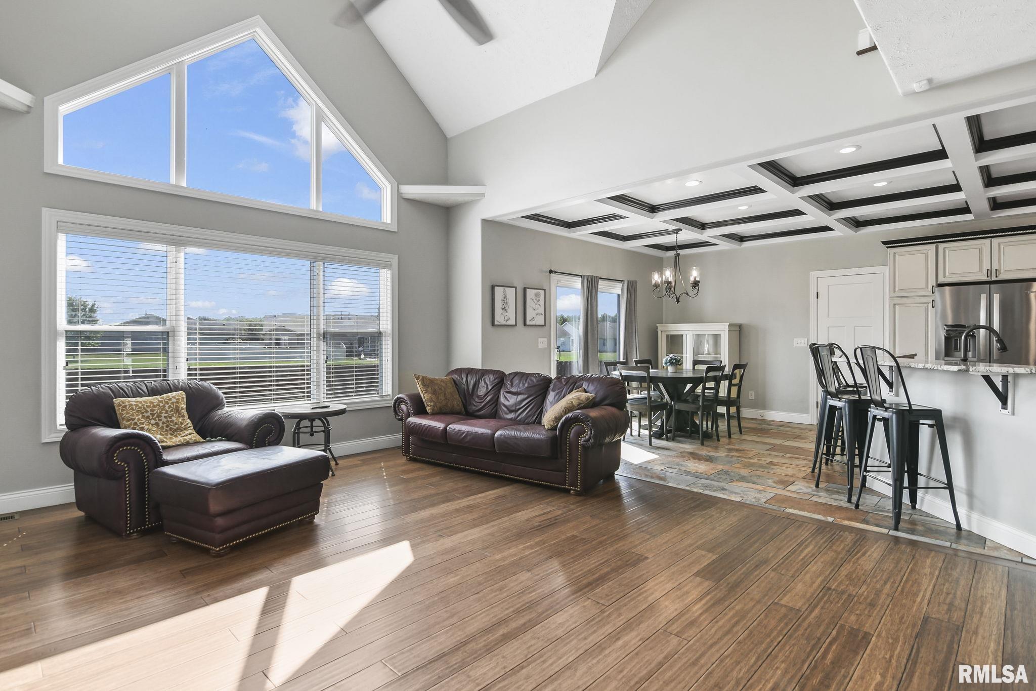 5001 Mountain View Drive Springfield, IL 62711 - Photo 7 of 41 Gallery Image 7