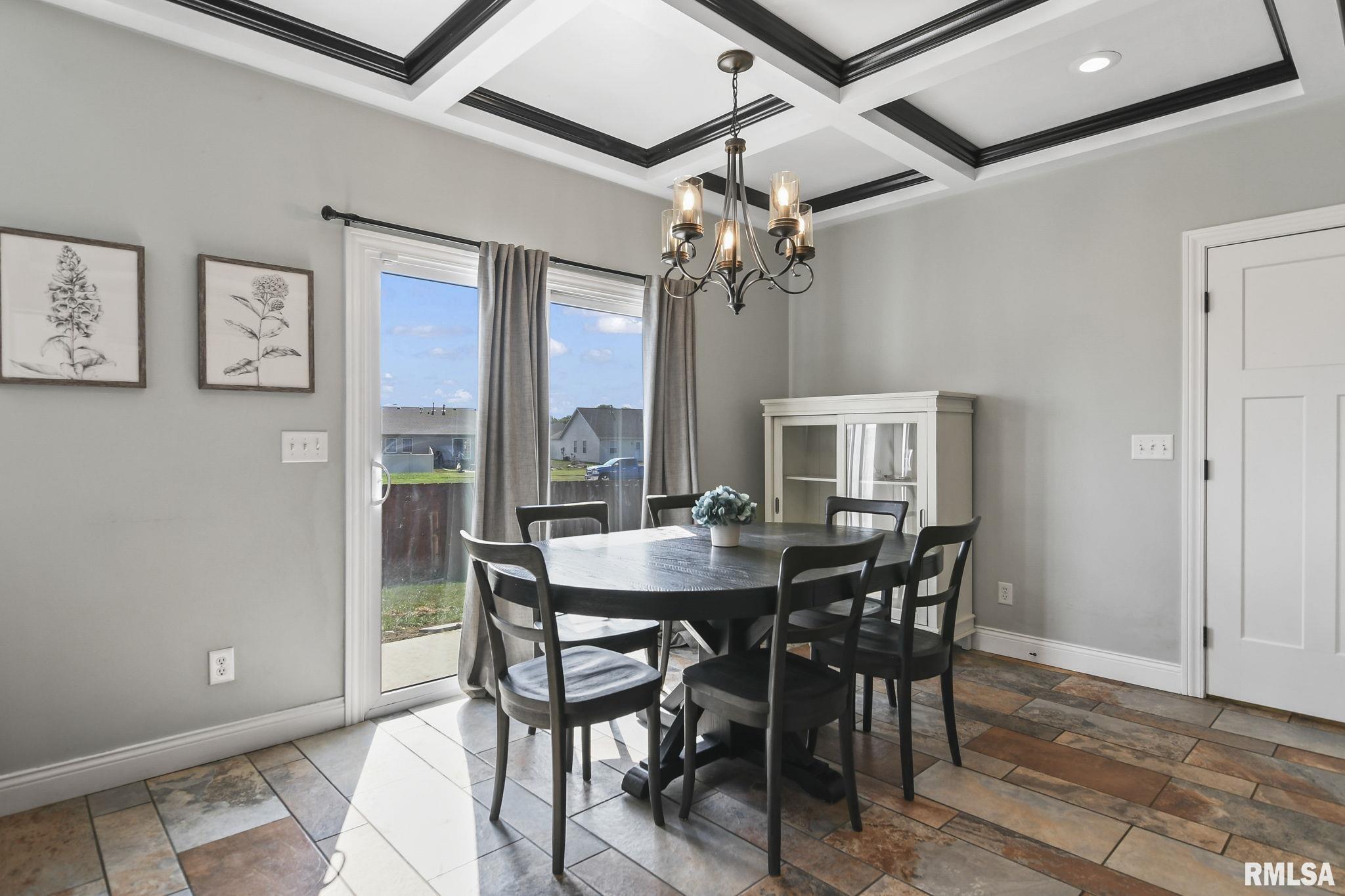 5001 Mountain View Drive Springfield, IL 62711 - Photo 9 of 41 Gallery Image 9