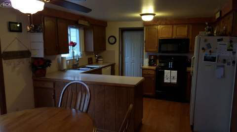 8455 Potter Road Flushing, MI 48433 - Photo 4 of 24 20456623-3.JPG