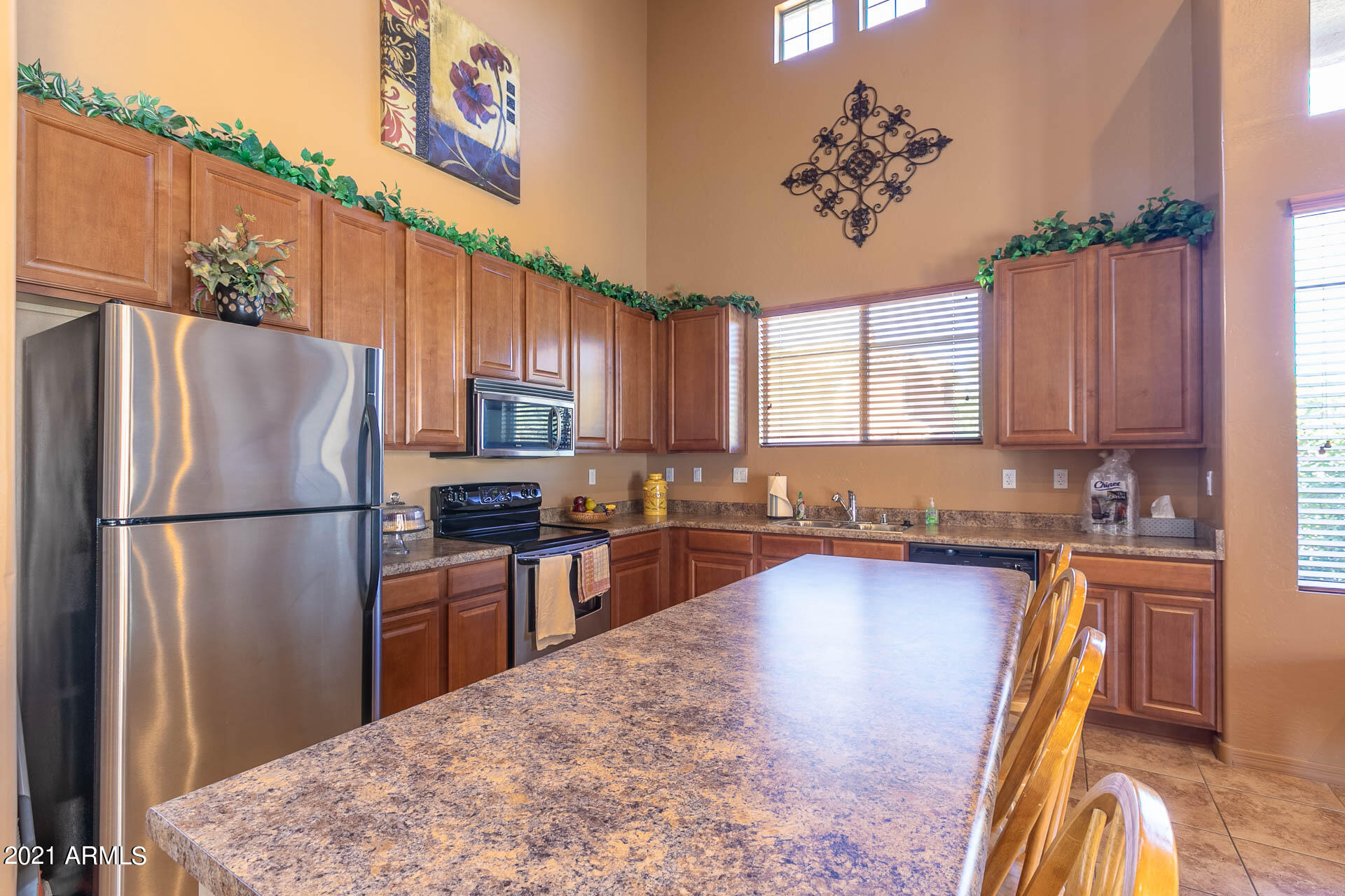 955 East Knox Road, Unit 113 Chandler, AZ 85225 - Photo 36 of 38 Clubhouse