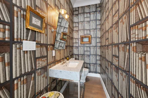 $9,195,000 | 9 Seaponack Drive, Sag Harbor, NY 11963