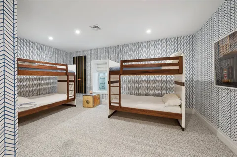 $9,195,000 | 9 Seaponack Drive, Sag Harbor, NY 11963