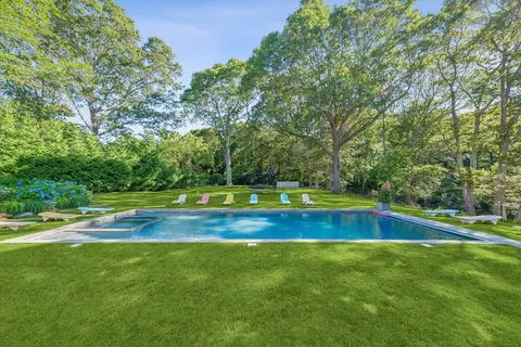 $8,500,000 | 9 Seaponack Drive, Sag Harbor, NY 11963
