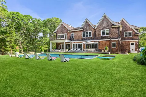 $8,500,000 | 9 Seaponack Drive, Sag Harbor, NY 11963