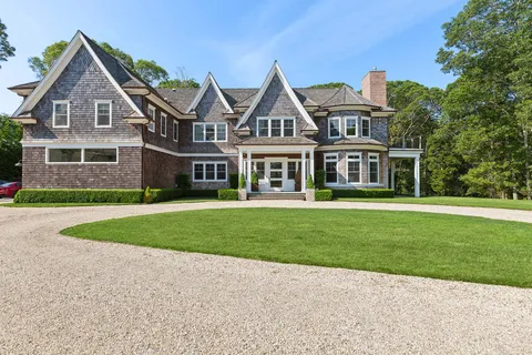 $9,195,000 | 9 Seaponack Drive, Sag Harbor, NY 11963