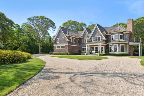 $9,195,000 | 9 Seaponack Drive, Sag Harbor, NY 11963
