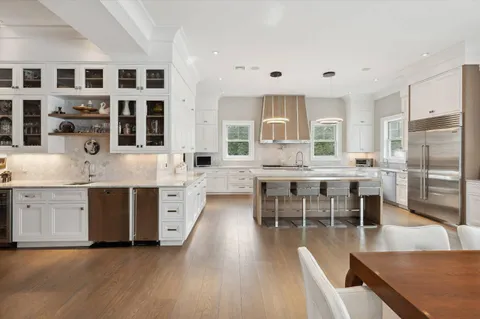 $8,500,000 | 9 Seaponack Drive, Sag Harbor, NY 11963