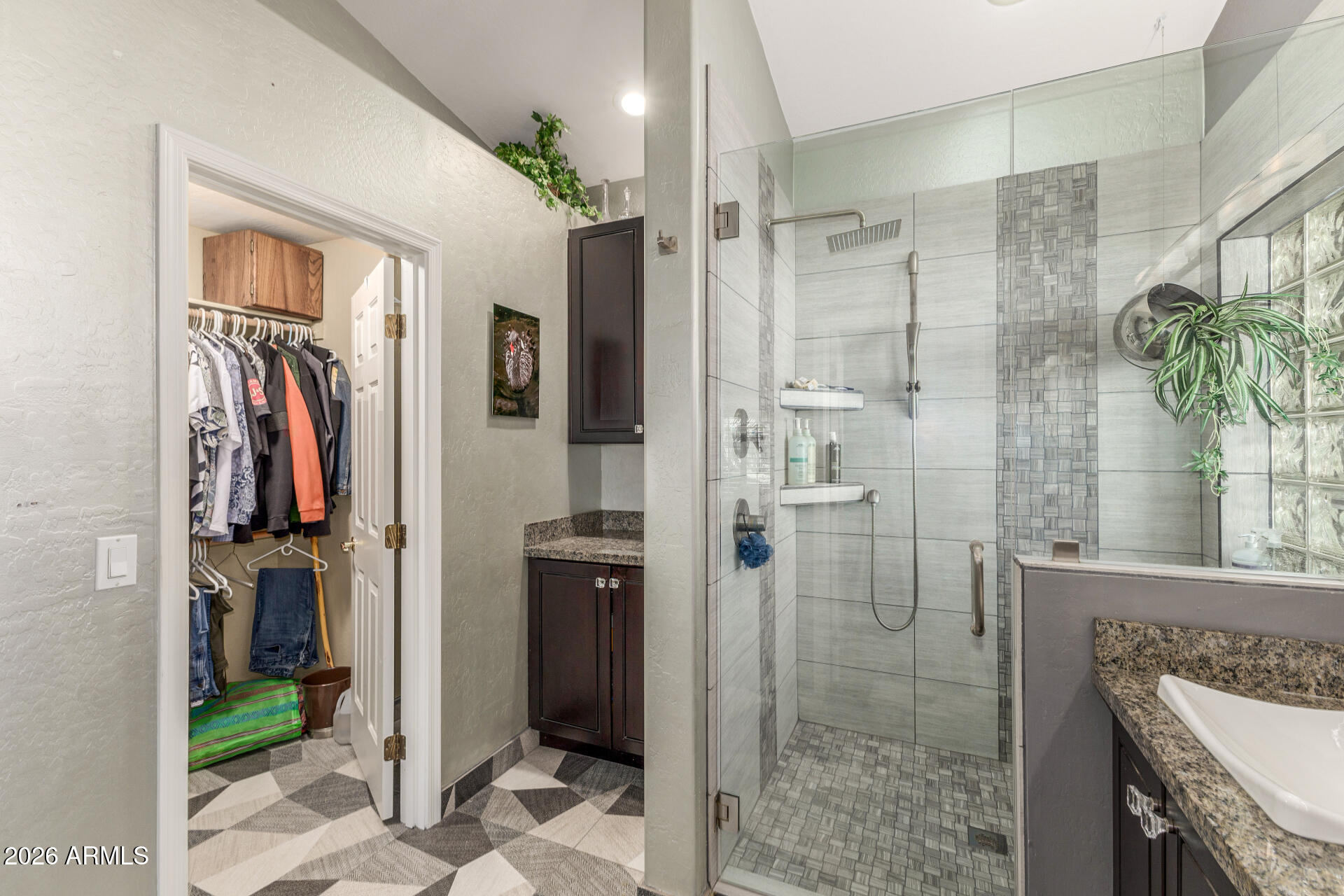 11217 East Rafael Avenue Mesa, AZ 85212 - Photo 25 of 52 Walk In Tile Shower