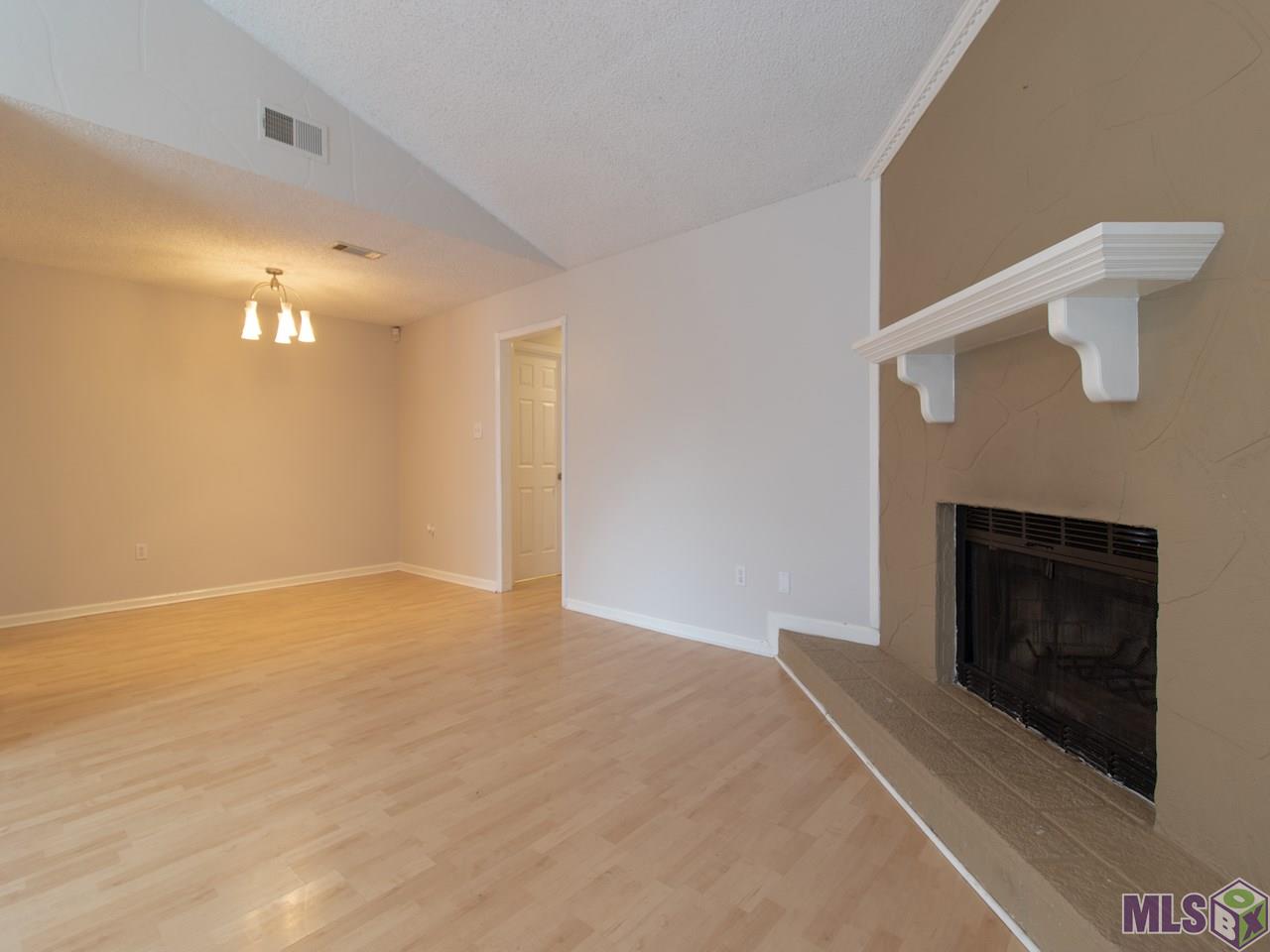 1709 Stonegate Court Baton Rouge, LA 70815 - Photo 5 of 13