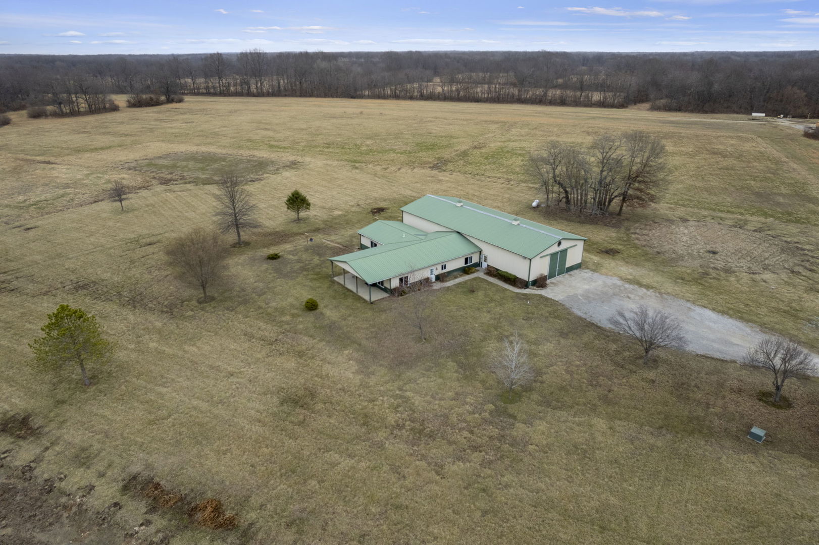 7198 Omega Road Kinmundy, IL 62854 - Photo 11 of 95 a view of an ocean and beach