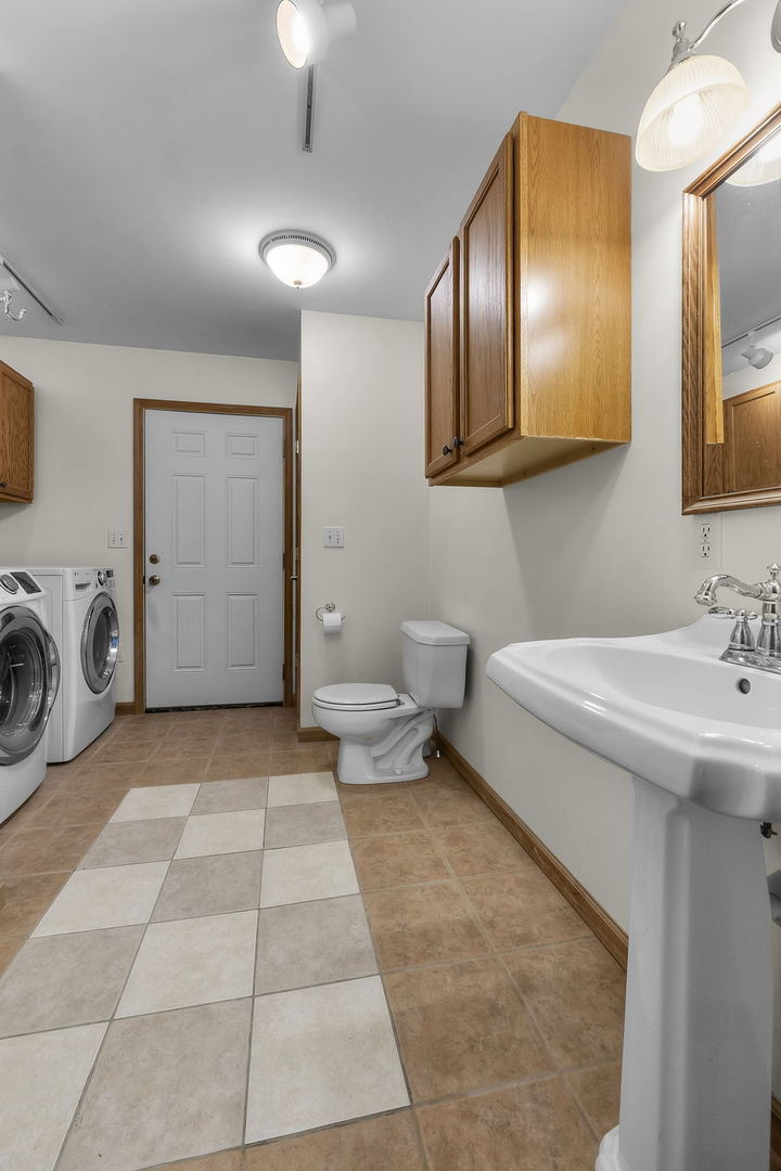 7198 Omega Road Kinmundy, IL 62854 - Photo 43 of 95