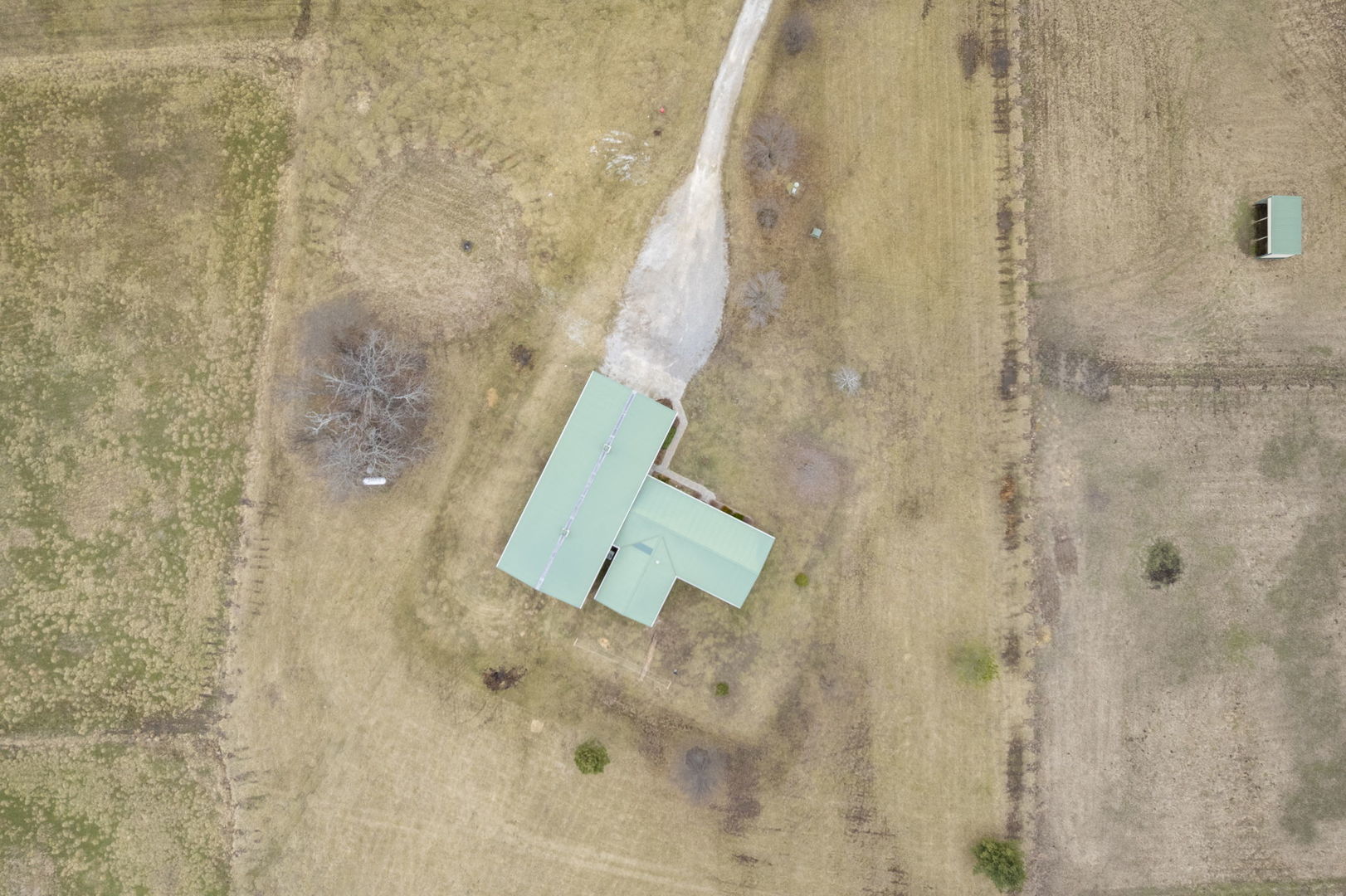 7198 Omega Road Kinmundy, IL 62854 - Photo 8 of 95