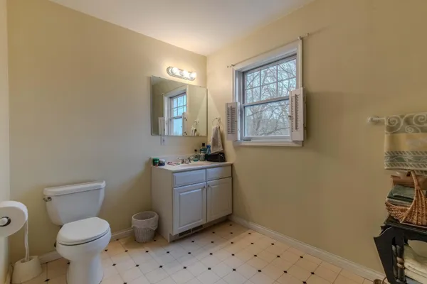 $875,900 | 70778 Halsey Square Road, Burr Oak, MI 49030