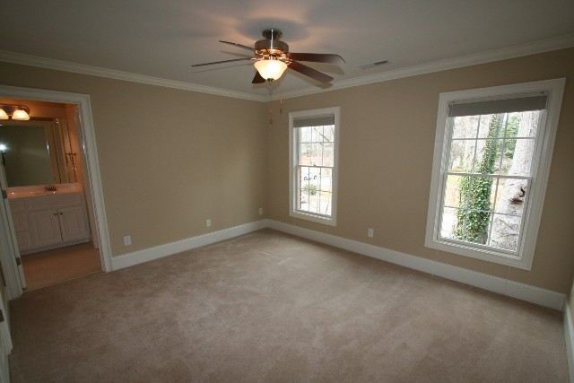 4 Riverside Drive Greenville, SC 29605 - Photo 12 of 24 Gallery Image 12