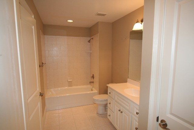 4 Riverside Drive Greenville, SC 29605 - Photo 18 of 24 Gallery Image 18