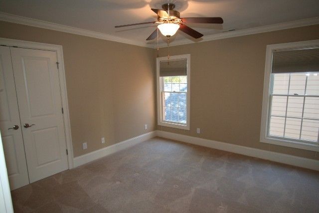 4 Riverside Drive Greenville, SC 29605 - Photo 19 of 24 Gallery Image 19