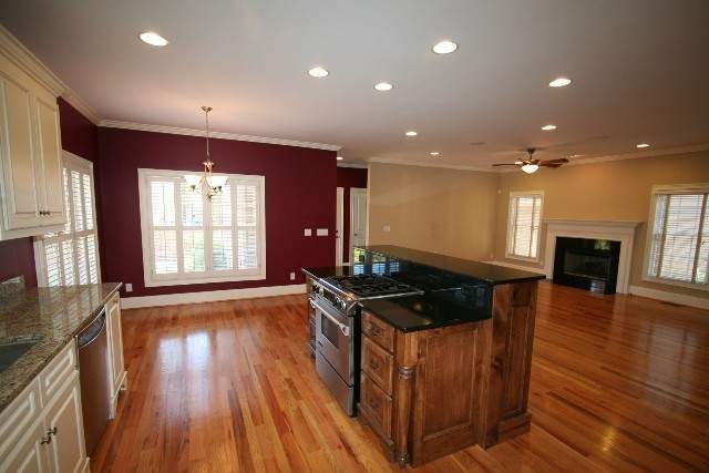 4 Riverside Drive Greenville, SC 29605 - Photo 4 of 24 Gallery Image 4