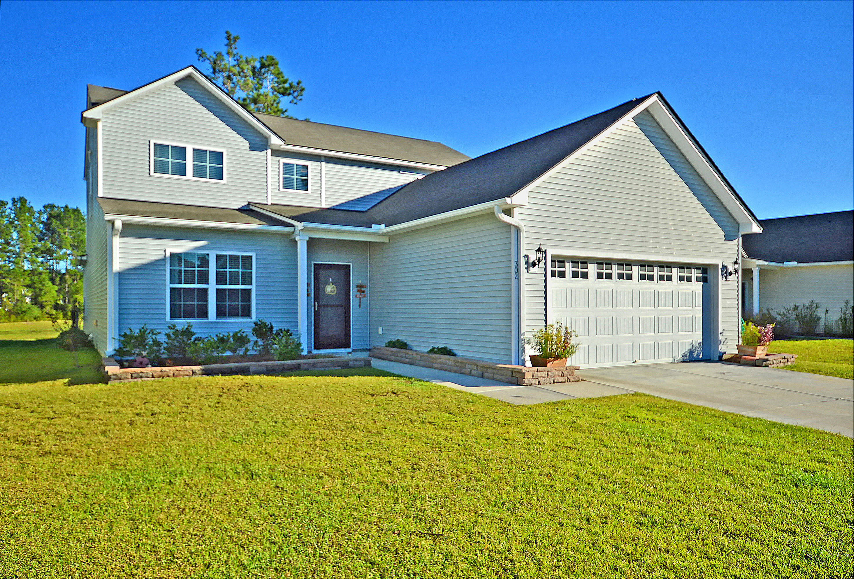 302 Decatur Dr.