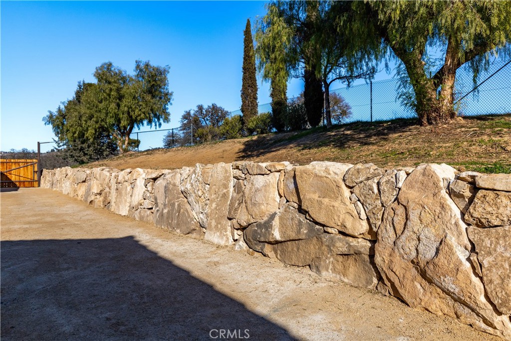 1670 Southfork Place Paso Robles, CA 93446 - Photo 58 of 61 a street view with large trees