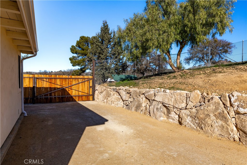 1670 Southfork Place Paso Robles, CA 93446 - Photo 59 of 61 a view of entryway with outdoor area
