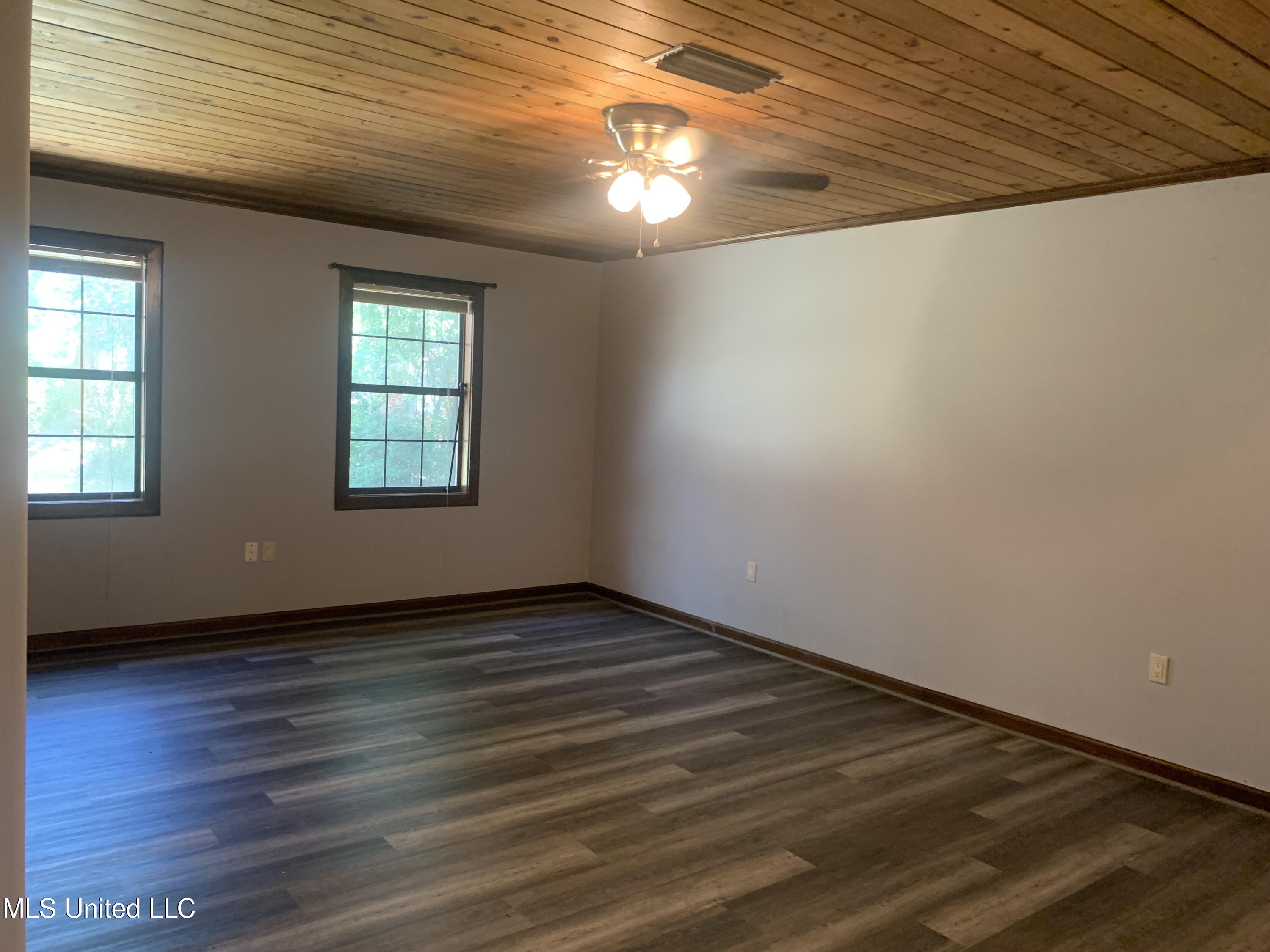 473 Jim Money Road Biloxi, MS 39531 - Photo 9 of 18 JM masterbedroom 1