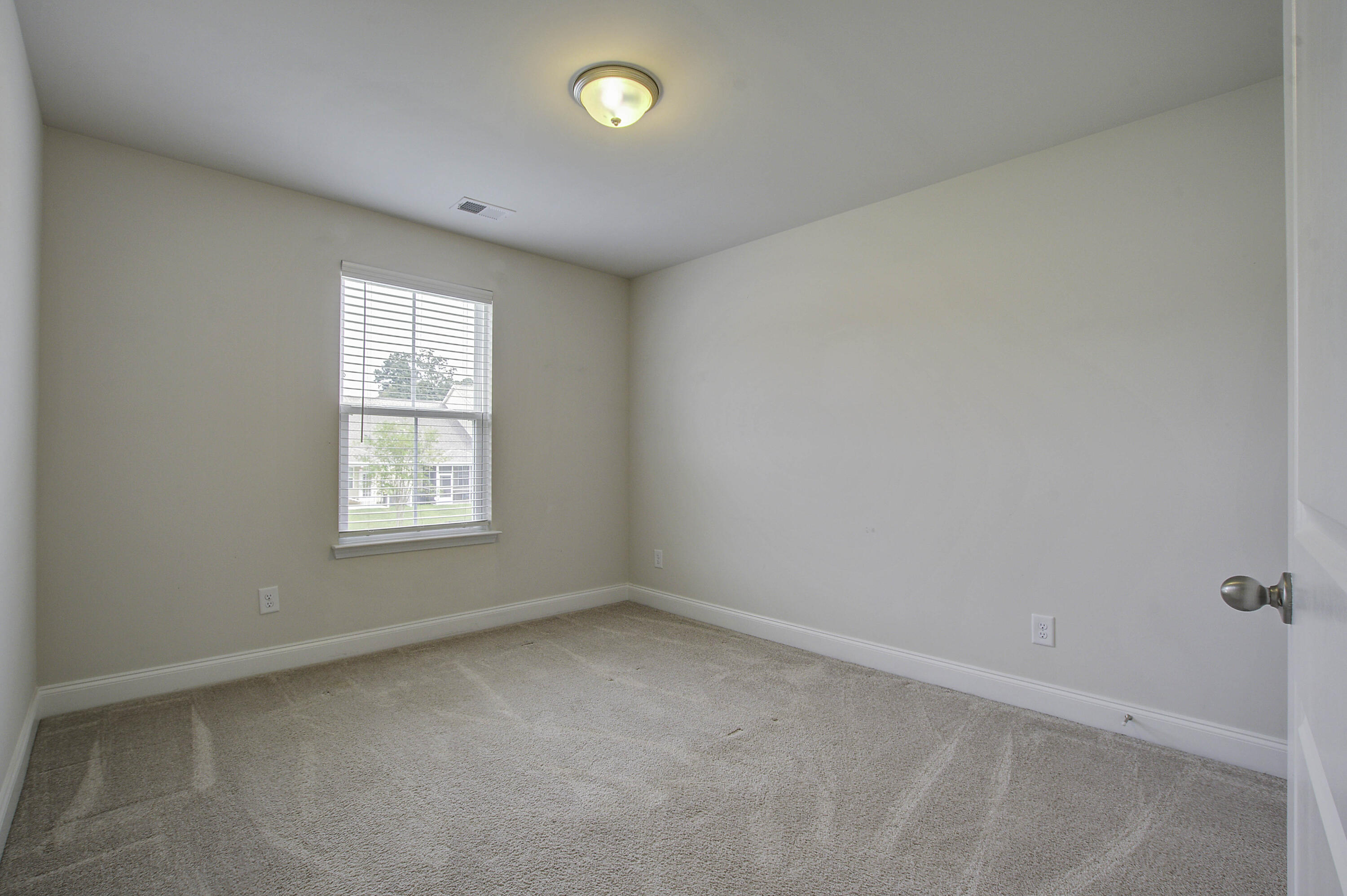 7824 Montview Road North Charleston, SC 29418 - Photo 20 of 26 7824 (25)