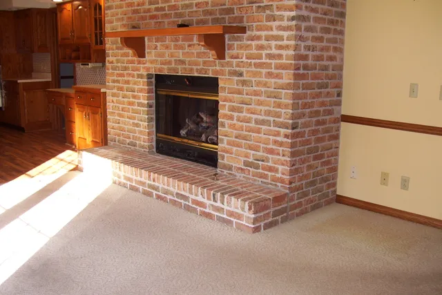 $425,000 | 304 North Chaucer Boulevard, Monticello, IL 61856