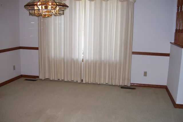 $425,000 | 304 North Chaucer Boulevard, Monticello, IL 61856