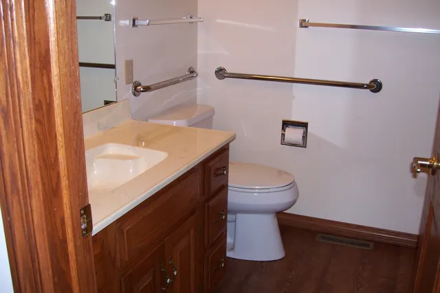 $425,000 | 304 North Chaucer Boulevard, Monticello, IL 61856