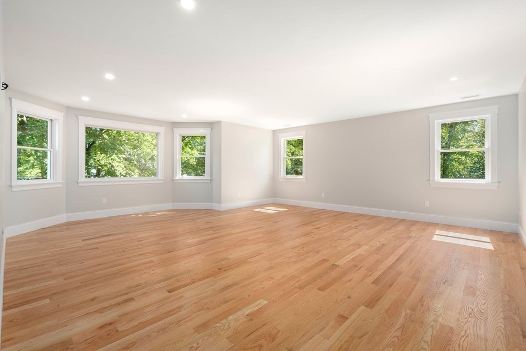 20 Dean Road Wayland, MA 01778 - Photo 13 of 31 Gallery Image 13